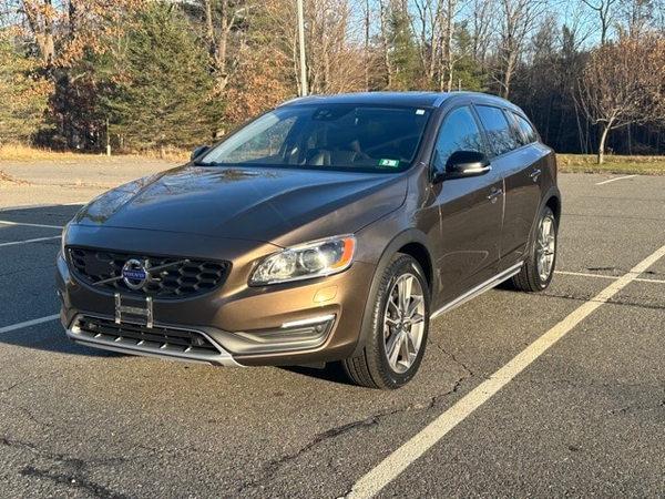 2015 volvo v60 cross country in saint louis, missouri