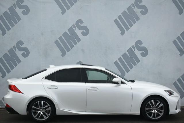 2019 lexus is 300 base