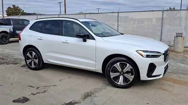 2024 volvo xc60 recharge plug-in hybrid t8 plus dark theme