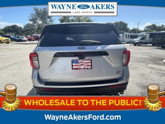 2022 ford explorer st