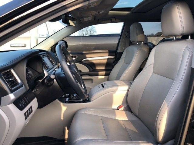 used 2017 toyota highlander 4wd limited v6 columbus, oh 43230 for sale in columbus, ohio