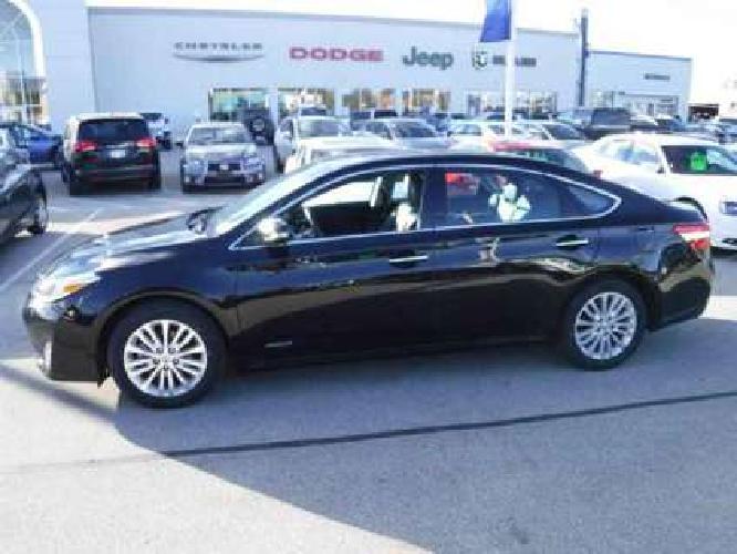 2015 toyota avalon hybrid xle premium in waukesha, wi