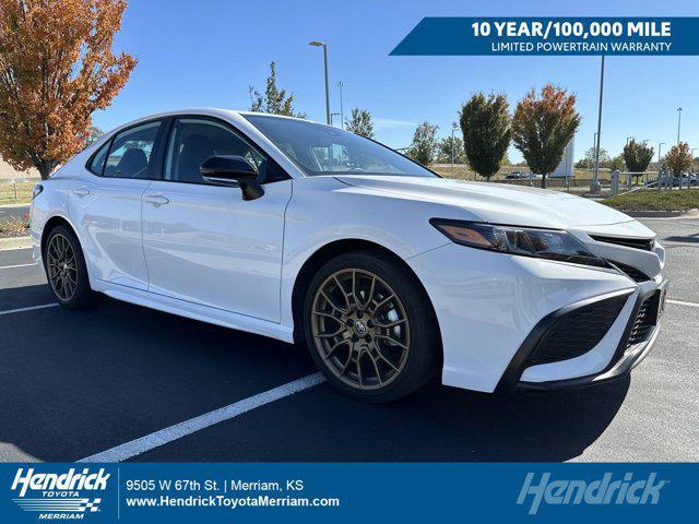 2023 toyota camry se