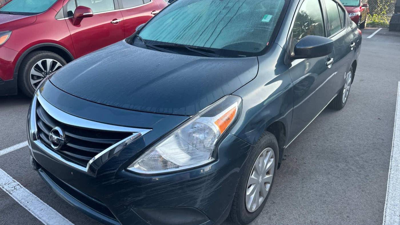 2016 nissan versa