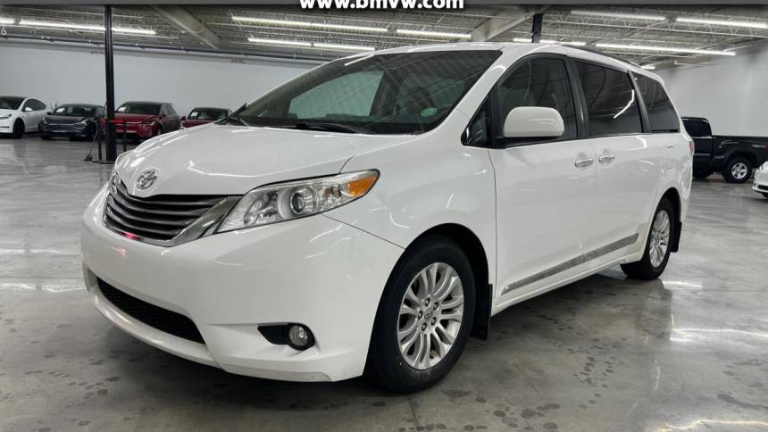 2012 toyota sienna