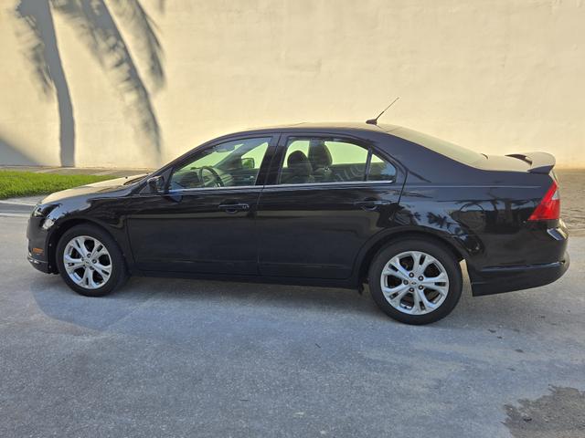 2012 ford fusion se