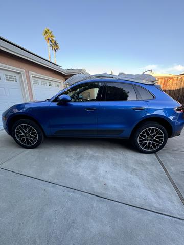 2018 porsche macan sport edition