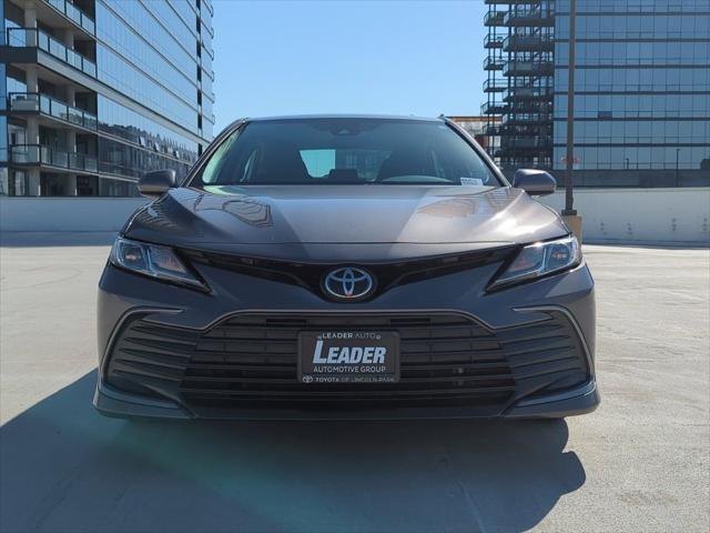2022 toyota camry le