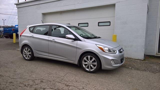 2014 hyundai accent se se 4dr hatchback for sale in charleston, west virginia