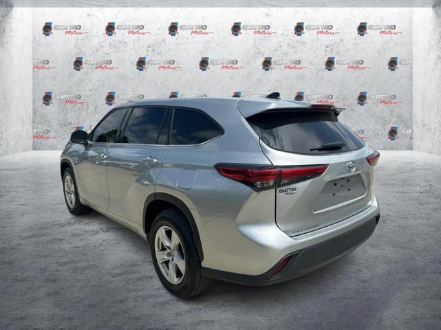 2022 toyota highlander l