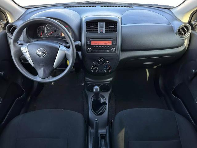 2015 nissan versa 1.6 sv