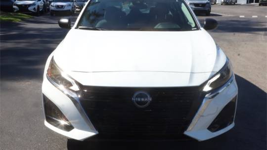 2025 Nissan Altima