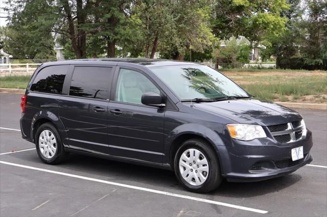 2014 dodge grand caravan avp/se