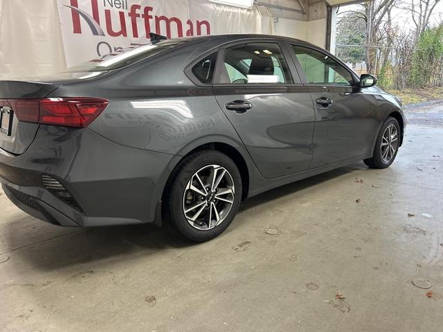 2022 kia forte lxs