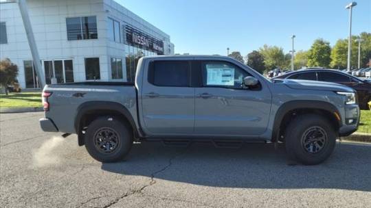 2025 Nissan Navara (Frontier) pro-4x