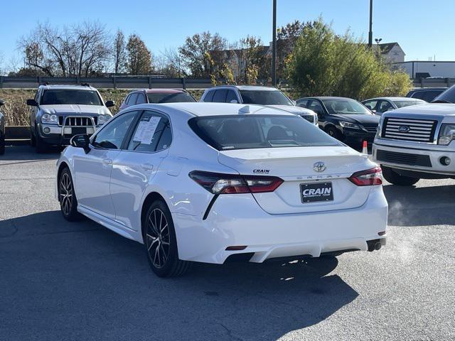 2023 toyota camry se