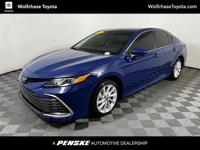 2024 toyota camry le