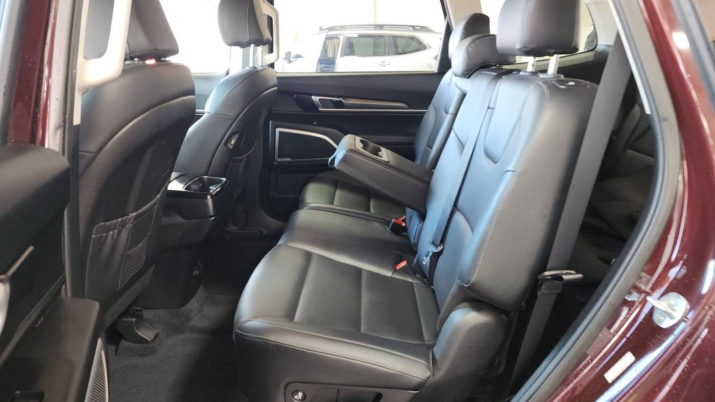 2022 kia telluride lx