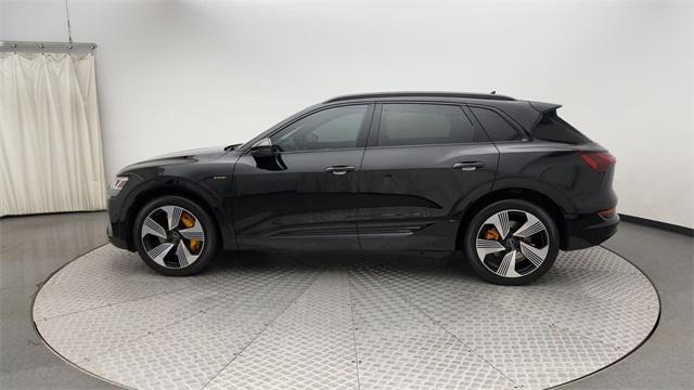 2022 audi e-tron premium plus