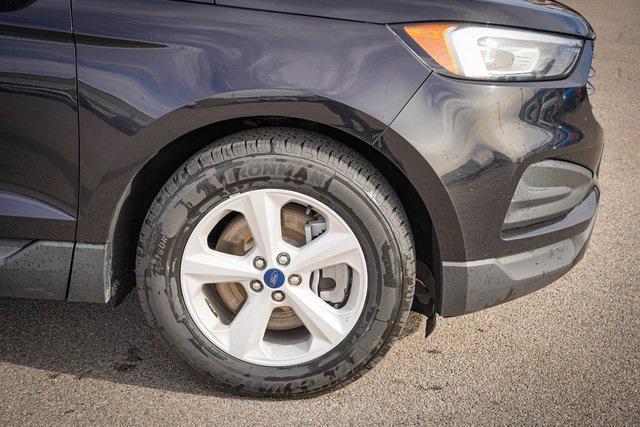 2021 ford edge se