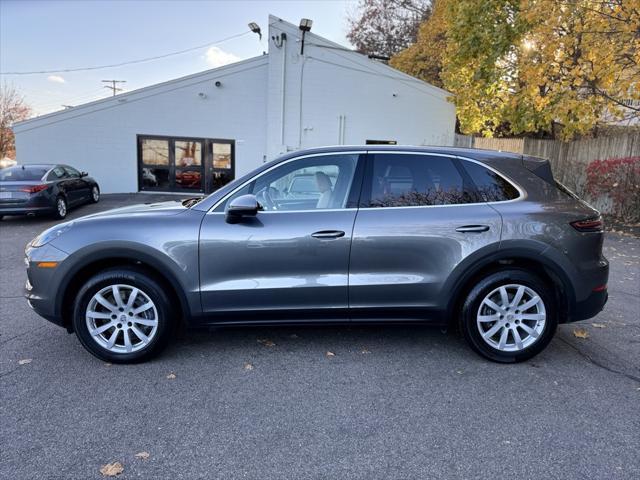2021 porsche cayenne base