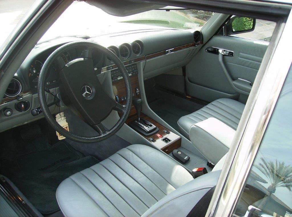 1983 mercedes-benz 380sl base convertible 2-door 3.8l