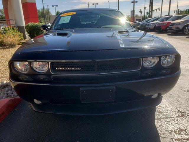 2013 dodge challenger sxt