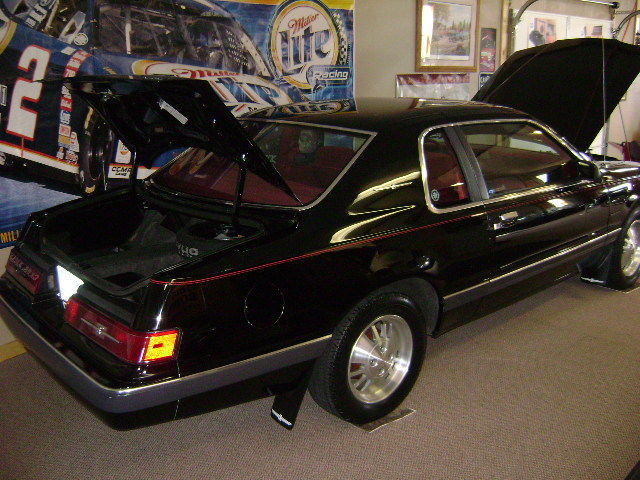 1983 ford thunderbird-jet black-5.0v/8-automatic-low miles