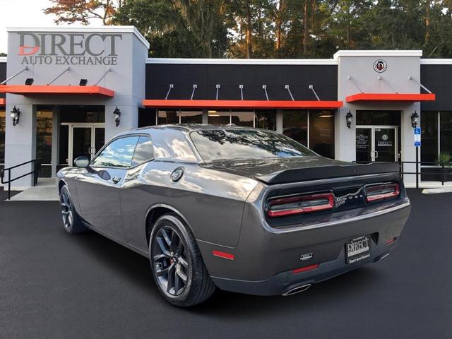 2019 dodge challenger sxt