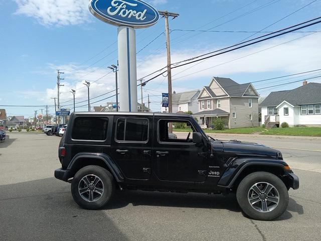 2023 jeep wrangler 4-door sahara 4x4