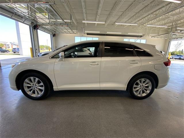 2013 toyota venza le