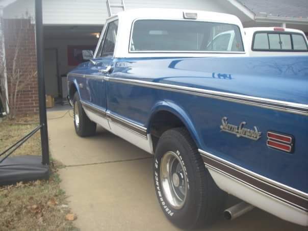 1970 gmc sierra c10 with 402 big block engine *** 60k miles***runs great