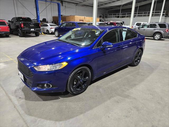 2016 ford fusion se
