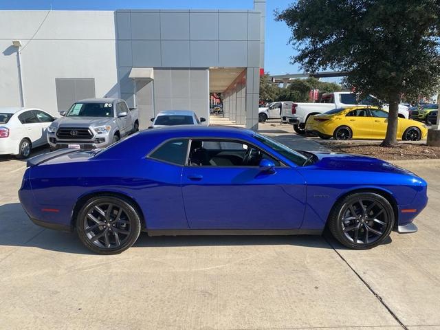 2022 dodge challenger r/t