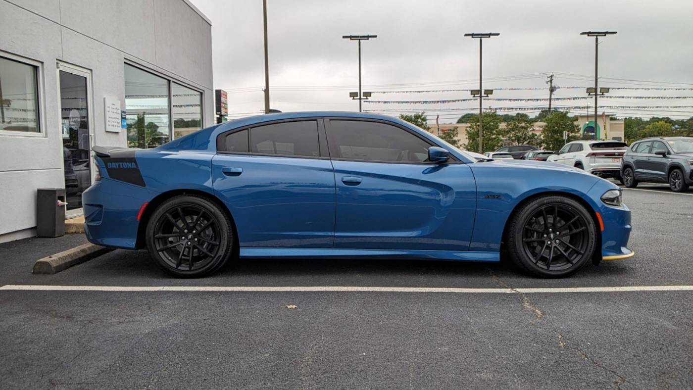 2022 dodge charger