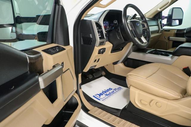 2020 ford f-250 lariat