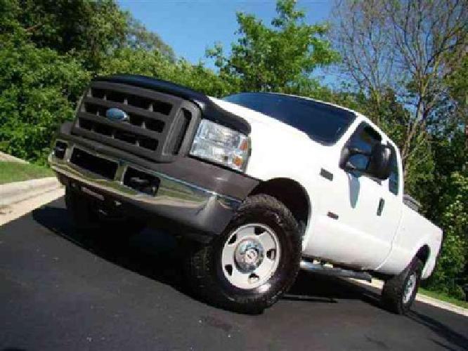 2005 white ford super duty f-250 in baiting hollow, ny
