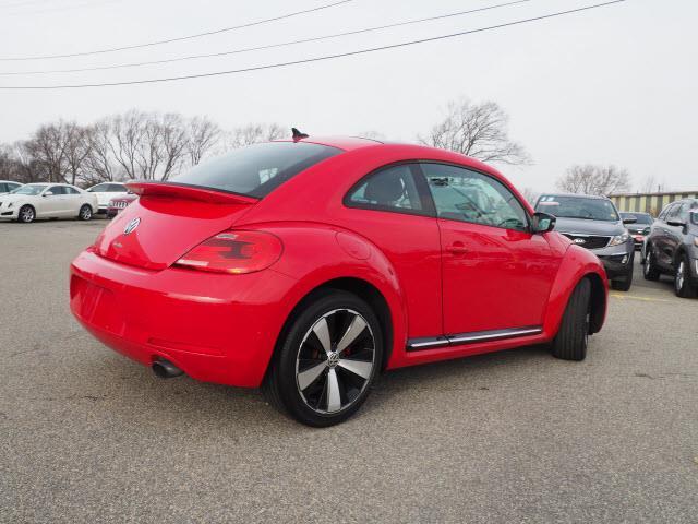 2013 volkswagen beetle turbo pzev turbo pzev 2dr coupe 6a w/ sunroof, sound and navigation (ends 1/13 for sale in warwick, rhode island