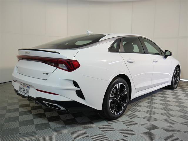 2022 kia k5 gt-line