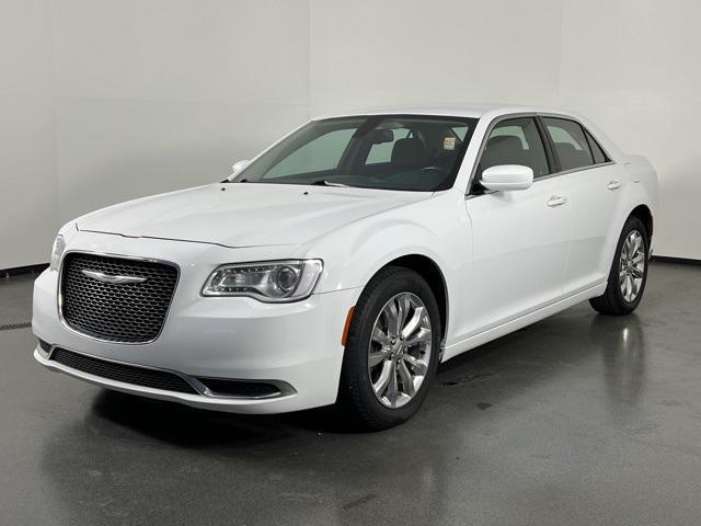 2017 chrysler 300 s