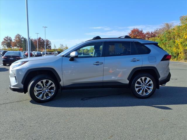 2022 toyota rav4 xle