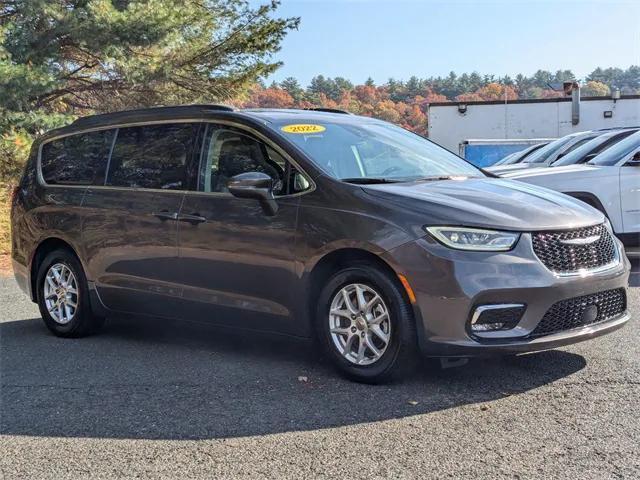 2022 chrysler pacifica touring l