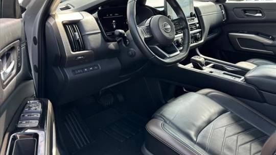 2023 nissan pathfinder platinum