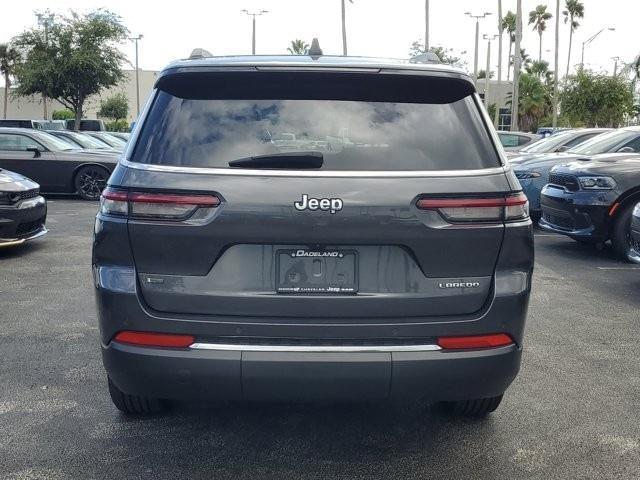 2022 jeep grand cherokee l laredo