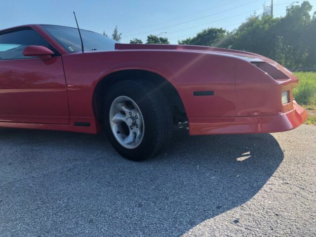 1989 chevrolet camaro v 6 2.8 l automatic / low miles free shipping in usa only