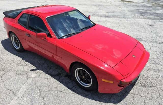 1985 porsche 944 base 2dr hatchback 138705 miles red hatchback 2.5l i4 manual 5