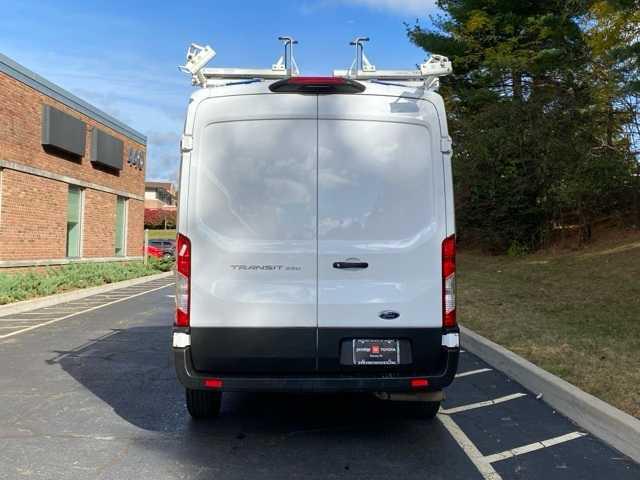 2021 ford transit-250 base