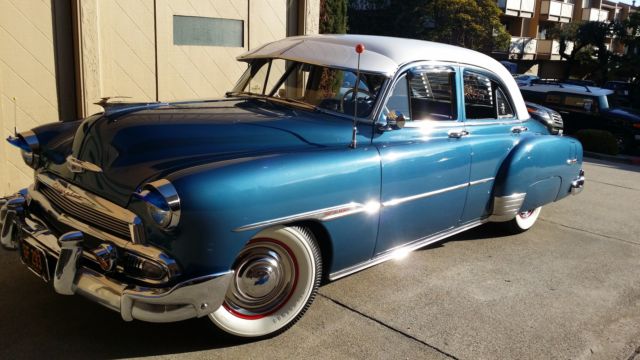 1951 chevrolet styleline deluxe 4 door sedan
