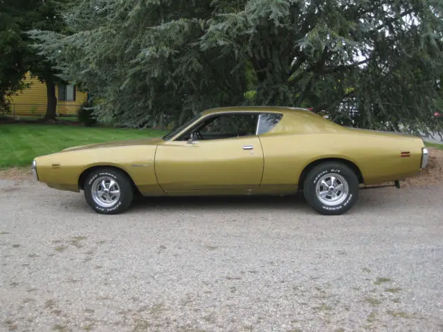 1971 dodge charger base 2 door hardtop 318 230hp 1-2bbl 8 cyl #s matching