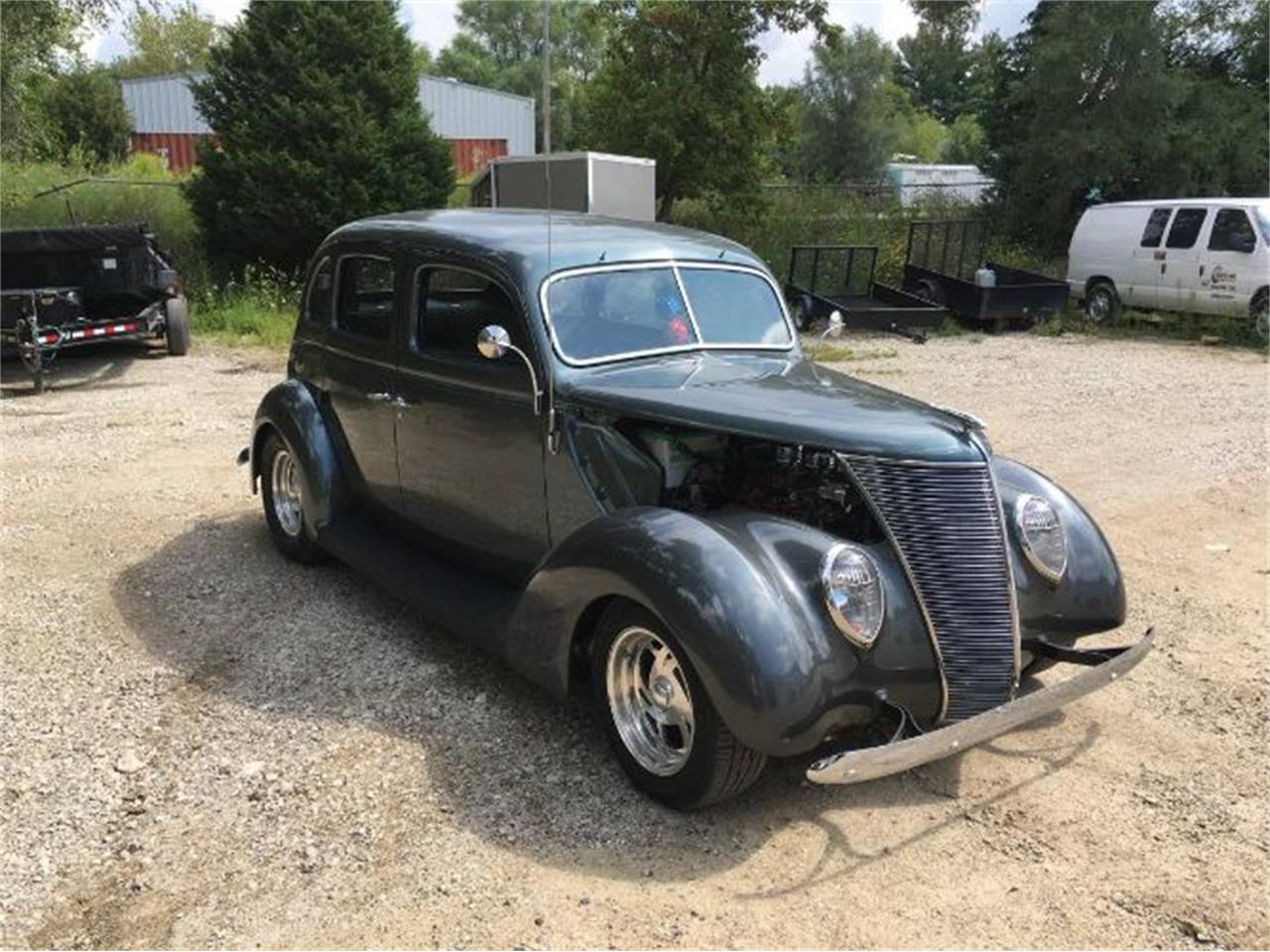 1937 ford deluxe